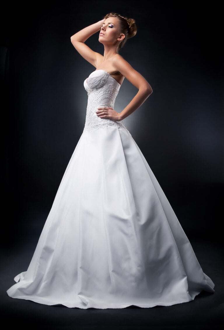 Braut im Brautkleid